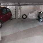 HYPER CENTRE ,jolie chambre climatisée avec PARKING SECURISE gratuit